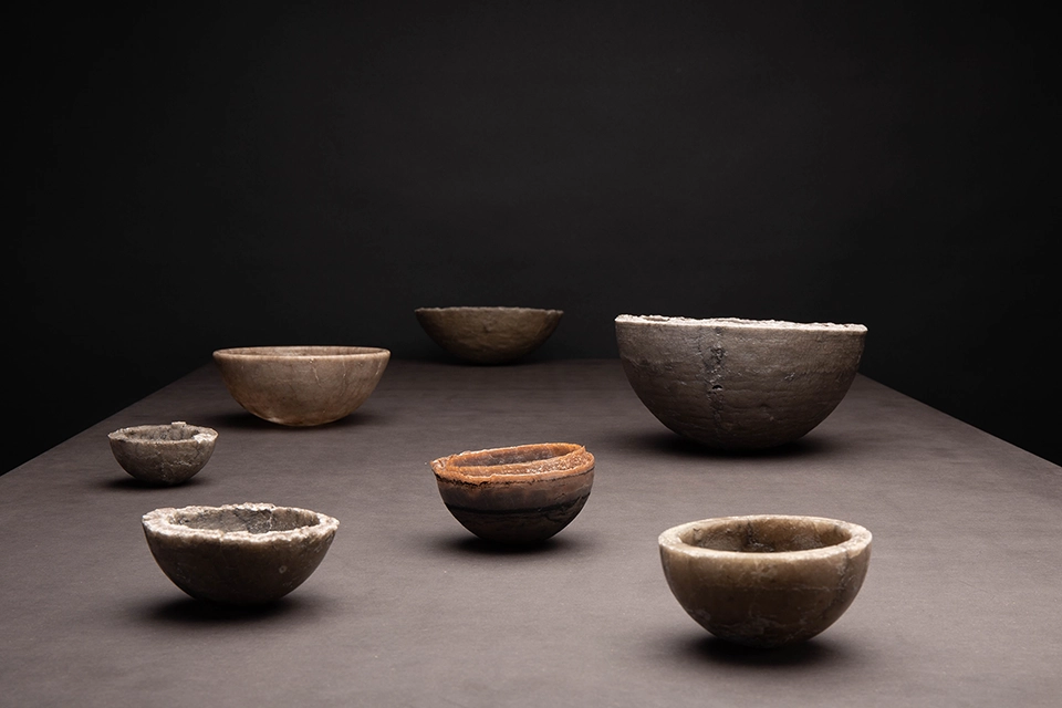Five bowls to share salt