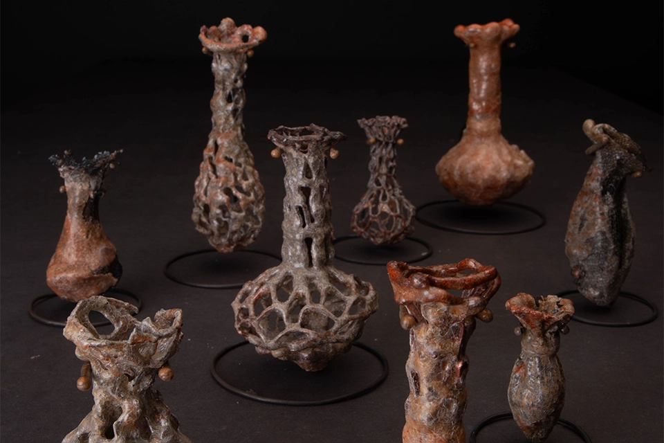 Gerrit-Schulze-Raestrup_The-Empathy-Of-Objects_Lacrimarium_2023-24_02-960