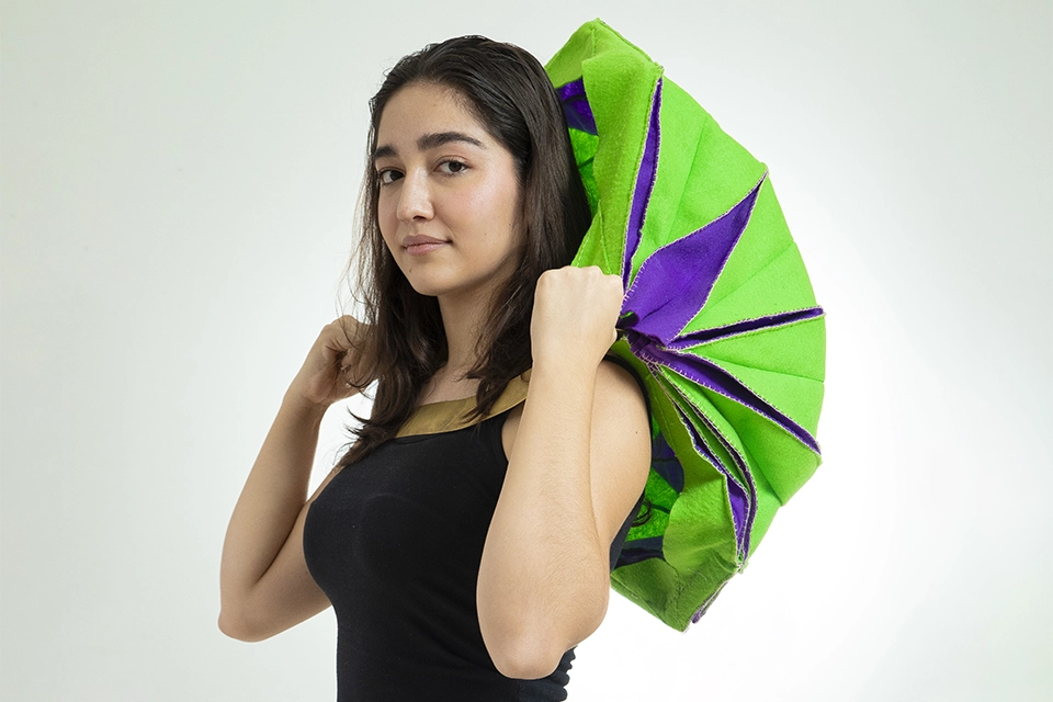 Maria-Alejandra-Restrepo_To-Carry_the-threaded-Shelter_2023_05-960
